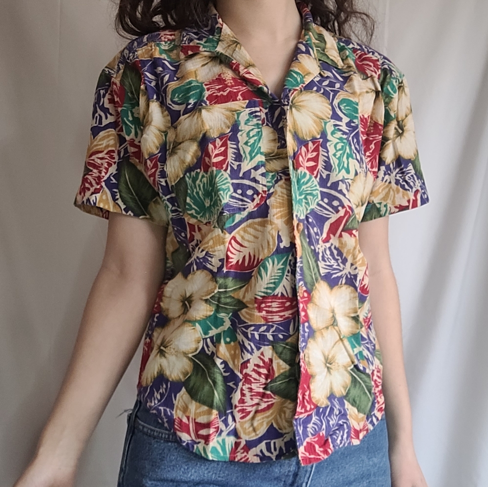 Vintage 100% Cotton Tropical Button Up Short Sleeve Top